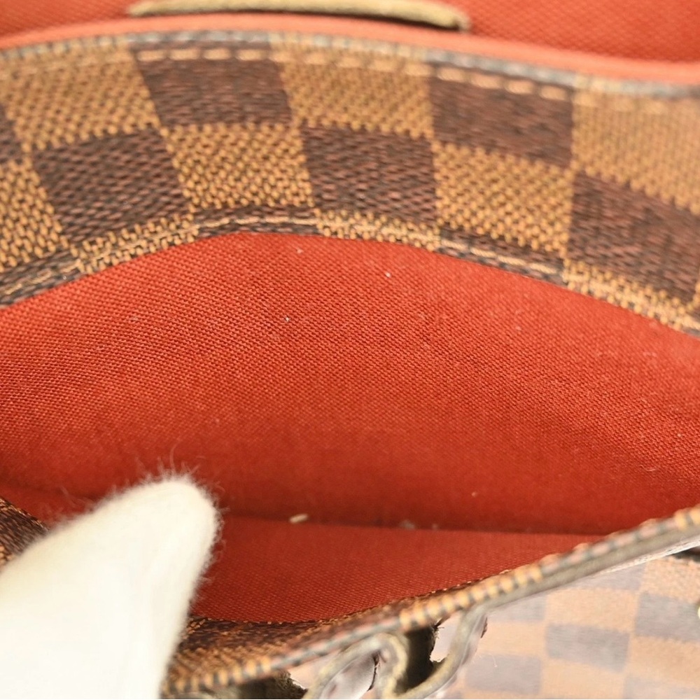 Louis Vuitton crossbody bag - Picture 8 of 8